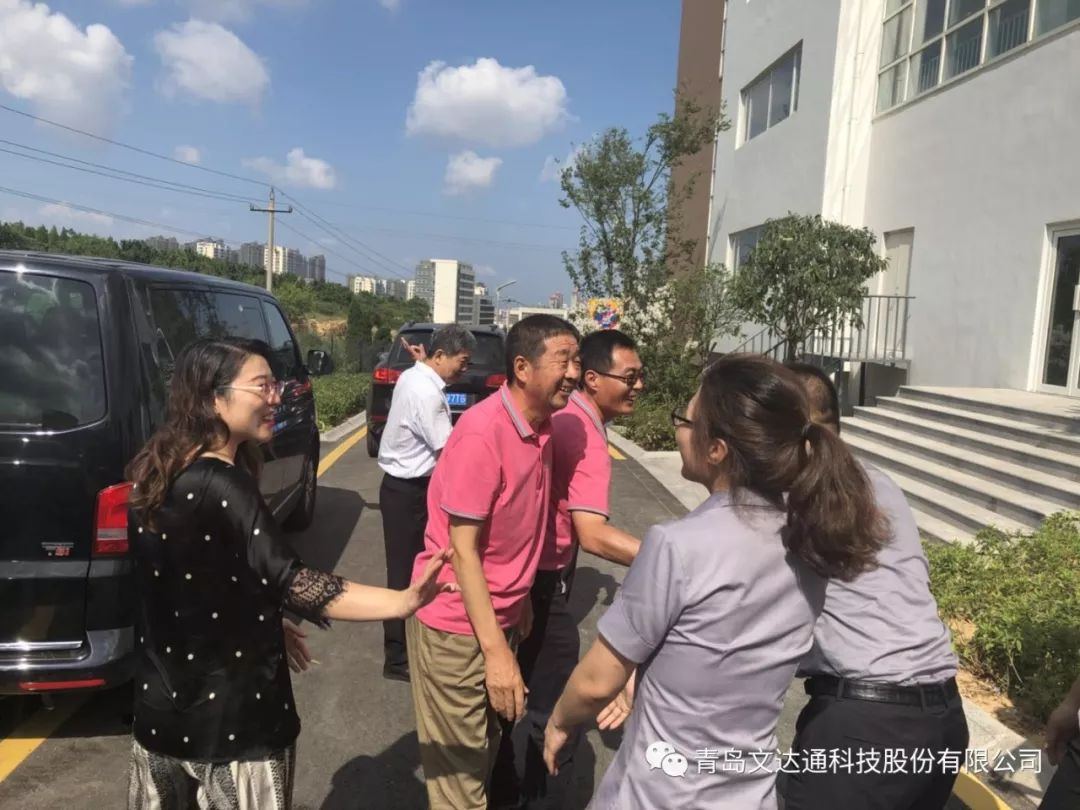 炎炎夏日送清涼，絲絲關(guān)懷沁人心——集團(tuán)領(lǐng)導(dǎo)慰問文達(dá)通及其子公司一線員工