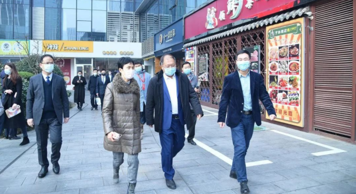 唐島灣“繁花里”數(shù)字人民幣一條街正式開(kāi)街！