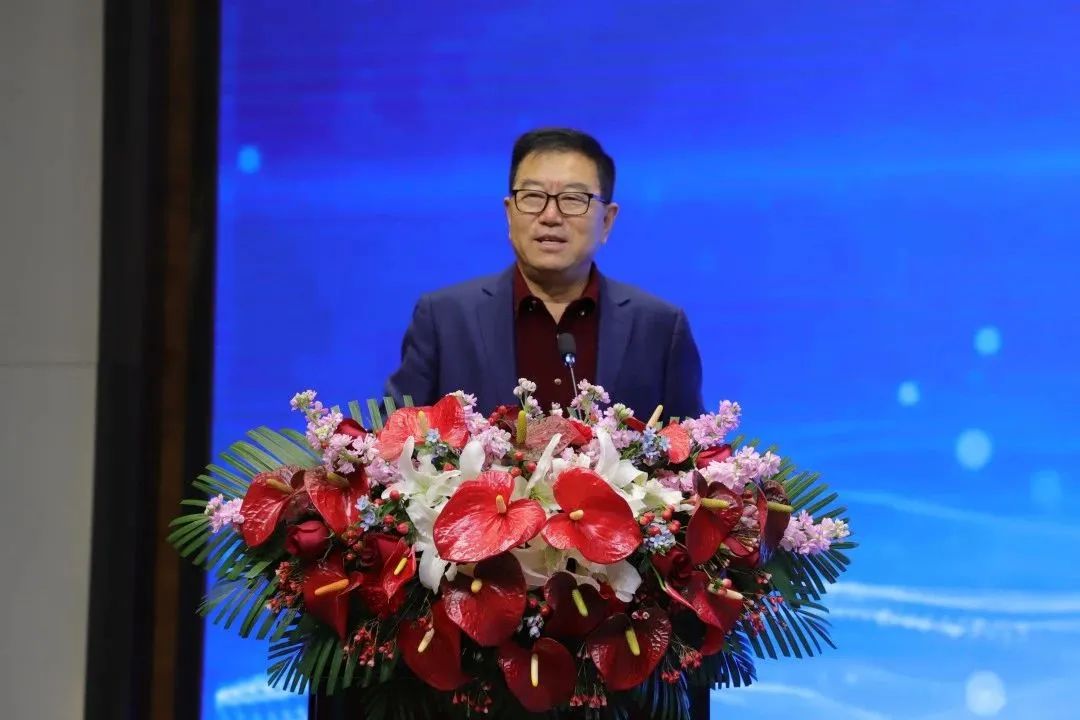 融合聚變，創(chuàng)新突破丨智慧產(chǎn)業(yè)集團(tuán)2022年度總結(jié)暨表彰大會順利召開