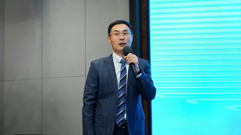 融智迭變 聚勢拓新丨智慧產(chǎn)業(yè)集團2025年創(chuàng)新發(fā)展啟動大會順利召開